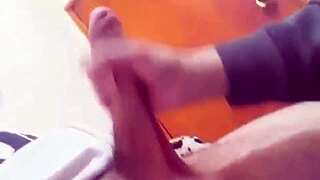 Submissive Colombian Milf Sucks Boyfriend's Big Cock to Keep Him Satisfied
