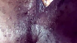 Fingering pretty pussy to full explosive cum video