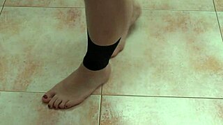 ever seen feet shake like these sexy dancers do?