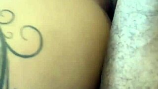 neighbor called me down for quick fuck while grabbing ifood