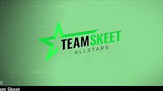 Melody Marks' Massive Ass Pounded And Pussy Licked In Wild March Madness Ride