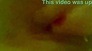 watch this horny juicy pussy gape from dp buttplug and fingering