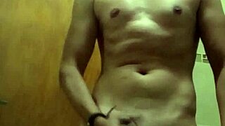 tt diwi fingers her wet pussy so sloppy ugh