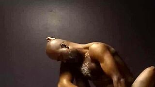 😍 big tits ebony milf rides dick hard in texas home video 🔥