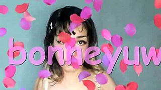 Bonneyuwu flaunts 10 cute pigtail pics and steamy pink video