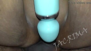 ¡Le chupo la verga deliciosa a mi hermanastro y termina en mi panochita!