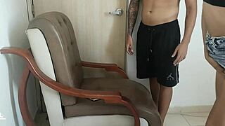 mi hermanastra cachonda se masturba con porno la follo hasta el orgasmo parte 1