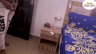 Η μεγαλόκωλη μαύρη φιλενάδα μου πέρασε και δεν άντεξα να την γαμήσω σκληρά doggy με τεράστιο πούτσο