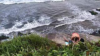 ei loira da praia quer meter com travesti na rua usando lingerie? anal ao ar livre foda bruta