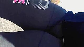 Amazing Close-Up Outdoor Cameltoe Pussy Print