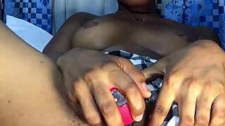 i need a cock sliding deep in my wet pussy to make me squirt 😩💦