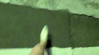 ting xuan pees outdoors masturbates cums on legs