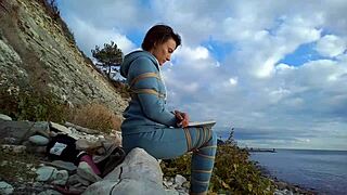 wanna watch sofi tied up against the sea reading that book pov?