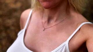 pour le plaisir way more osé but only on my exclusive site for real guys 😏🔥