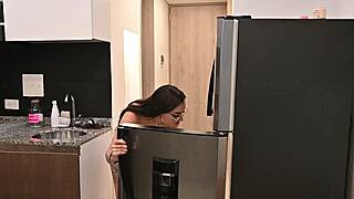 Mira the mature MILF and young Latina sucking monster BBC backstage