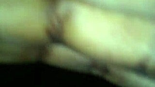 Black Hood Queen Handles Thick Rod With Ease