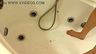 i'm shaving my pussy smooth in shower 🚿💦