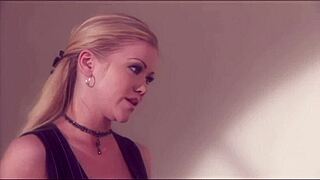 bridgette & teen holly 😍 sharing thick anal cock in steamy threesome 👅💦