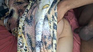 oi, eu transo com a sogra achando que era o genro errado...