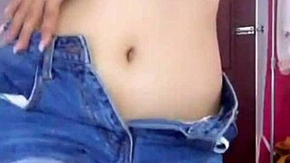 VIETNAM GIRL'S SHOW FILLS HEART WITH RAW DESIRE