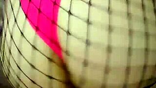 Sexy big-ass babe shakes her curves dancing in high heels.