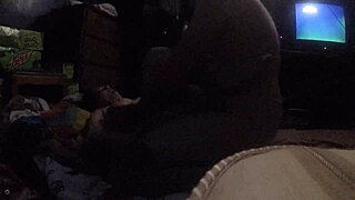 Adoro sfondare la bbw cicciona fino a farla gemere