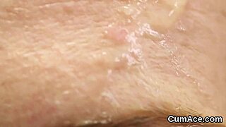 STUNNER FACE BUKKAKE GULPS ALL JIZZ!