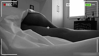 ahh juicy brazilian brunette pussy gozei so hard in the bath with big john!