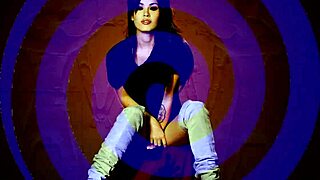 Erotic mistress Lisa commands in sensual 12-minute session