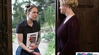 hey teen fan, milf's facesitting your face while i roleplay licking shaved pussy