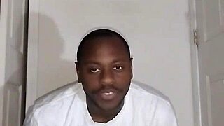 relaxing eating banana stretching what to say feeling thankful thanksgiving holiday