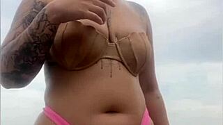 Pedi Pra Ele Mostrar Pau Duro Na Praia