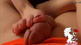 Richelle Rose's Amateur Milf Feet Tease Big Cock