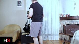 Whoa 😍 tattooed milf's ass wrecked by machine then real cock pounding!