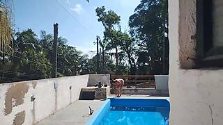 i called the builder on sunday to finish pool work got slutty he jerked off cummed on me