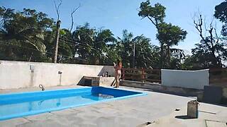 i called the builder on sunday to finish pool work got slutty he jerked off cummed on me