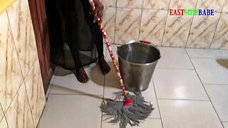 Ebony chubby hotel cleaner gets fucked by amateur bbc during room service 😈🍆💦