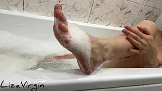 Milf's wet pussy throbs with orgasm in steamy bathroom tease!