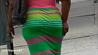 Candid shots tease hidden ebony curves up close