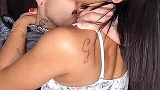 Kissing anjinha then pussy suck sit and cumshot!