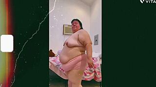 mature cougar SAGgy TITS TOPLESS DANCE cam