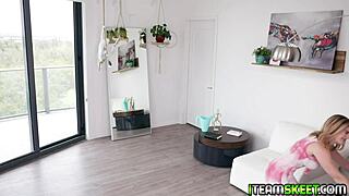 Kara craves stud's huge prick stretching her pussy lips to cum!