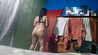 morena flashes huge ass tempting cuñado to stroke