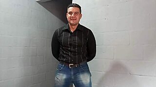 Isn't yuri gaúcho's huge monster cock handjob from muscular brazilian boss making you throb pov voyeur?