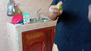 Wow! Chubby Madrastra Scrubs Kitchen Eager for Curvy Fat Ass Pounding!