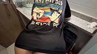 Went to restaurant with bf waiter caught my eye so snuck to bathroom for hot sneaky sex 😏🔥