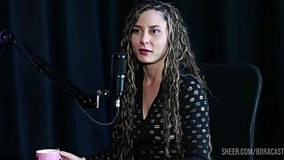 Compilados da Jujube delícia no Bora cast com Bruna Carlos sheer red