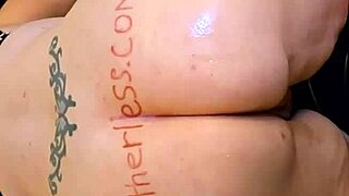 i can't get enough of sandra's fat hairy pussy lips licked in her big ass garage worship