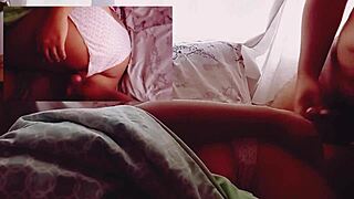 CogiENDO con mi CUÑADA sexy de PEQUEÑA verga CURLY por la MAÑANA mientras duerme