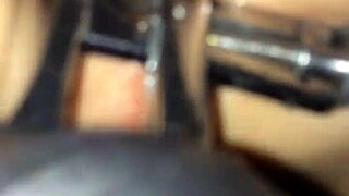 hey shemale babe shoved that speculum right up my ass feels wild